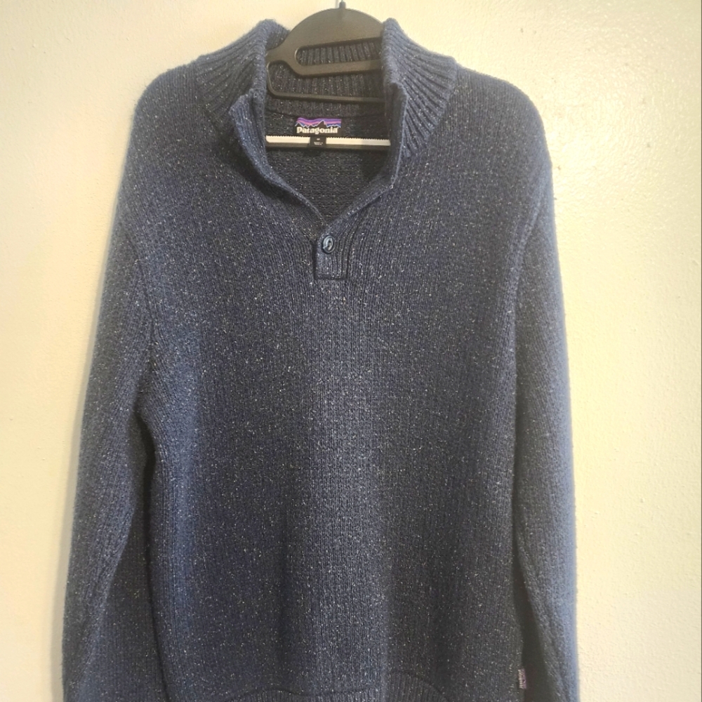 Patagonia Blue Pull Over  Sweater with Textured Knit